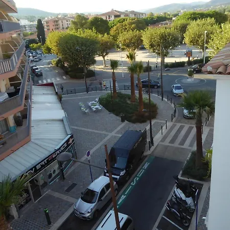 Casa Del Mar - Beautiful Two Bedroom Penthouse شقة