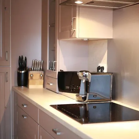 Casa Del Mar - Beautiful Two Bedroom Penthouse شقة