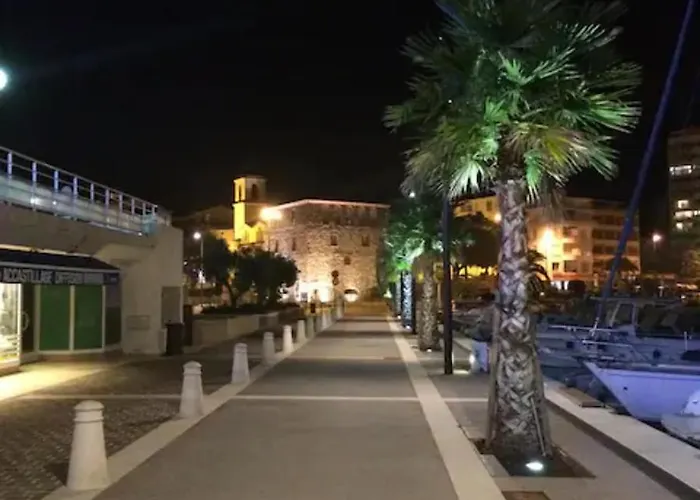 Apartment Casa Del Mar - Beautiful Two Bedroom Penthouse